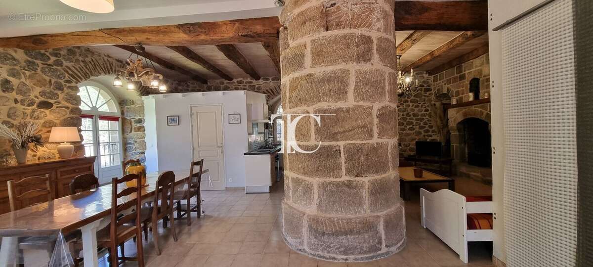 Maison à LES VANS