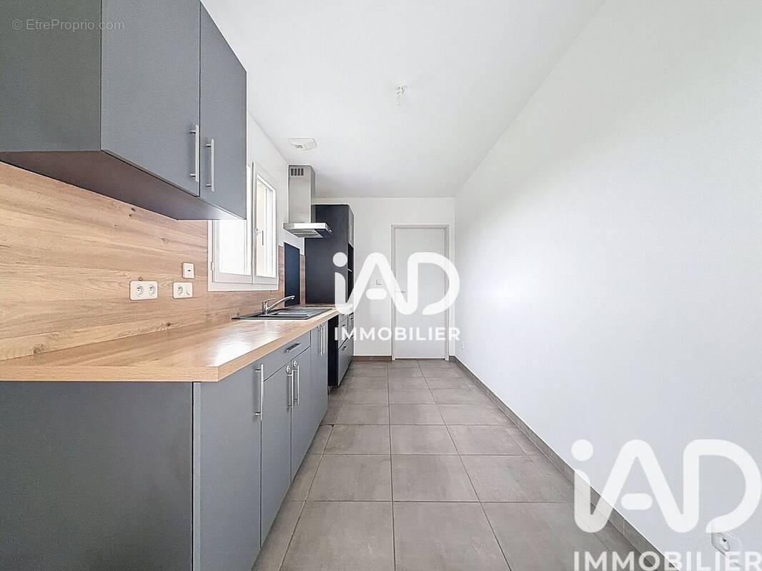 Photo 1 - Maison à LA SAUSSAYE