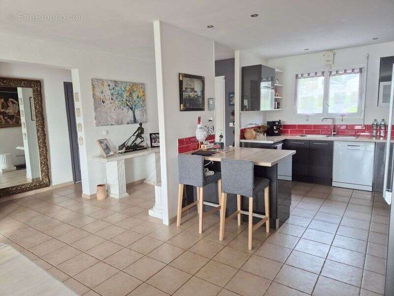 Maison à JUIGNE-DES-MOUTIERS