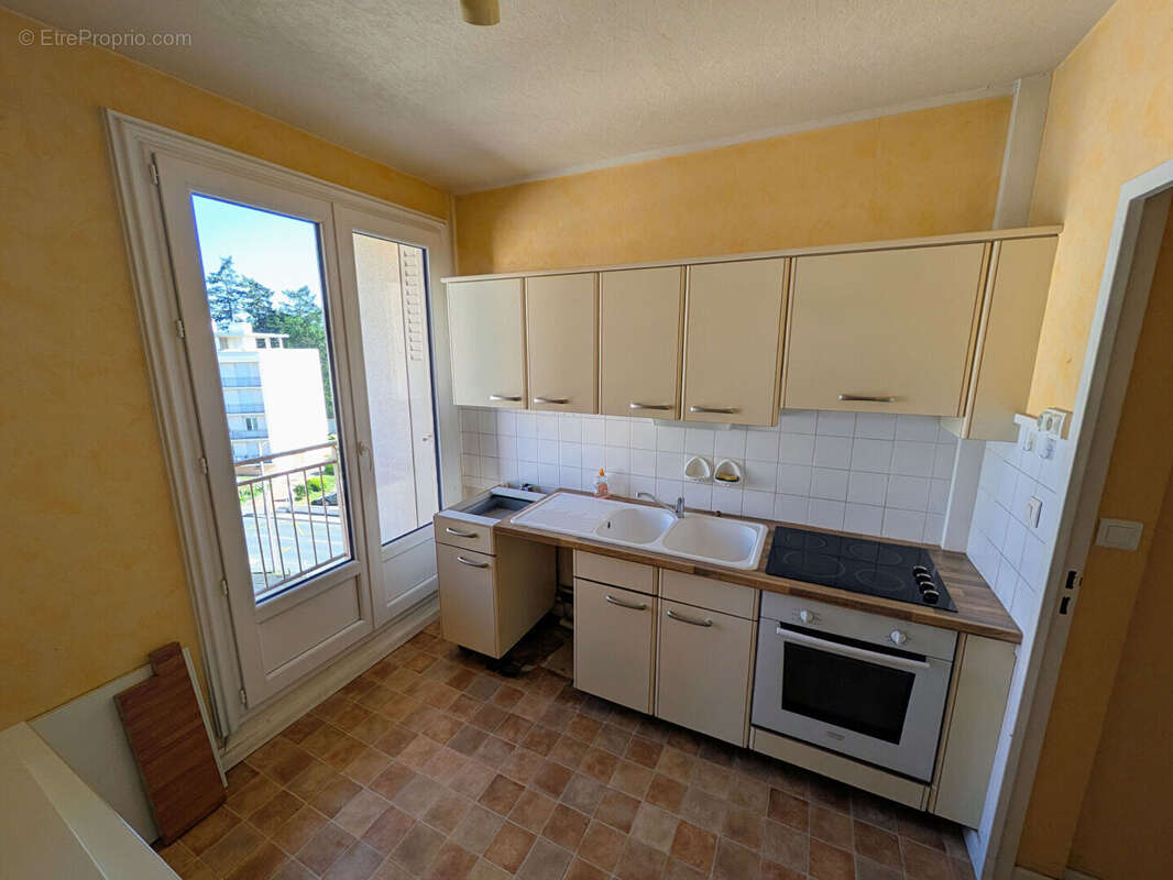 Appartement à RIORGES