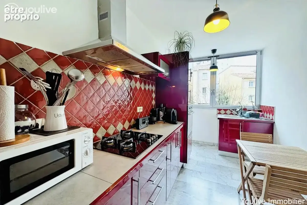 Appartement T3 entièrement rénové – Quartier Sud de Bastia - photo 3