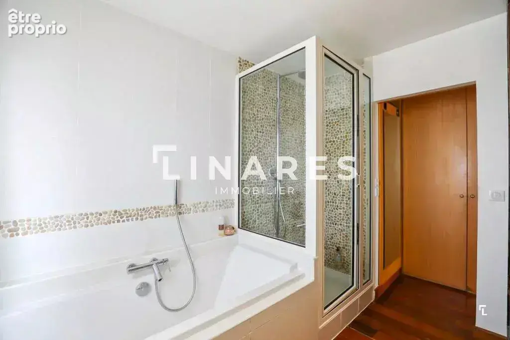 UNE VILLA SUR LE TOIT - Appartement duplex 145m2 - Terrasse ciel ouvert 100m2 - 13012 SAINT JULIEN - photo 21