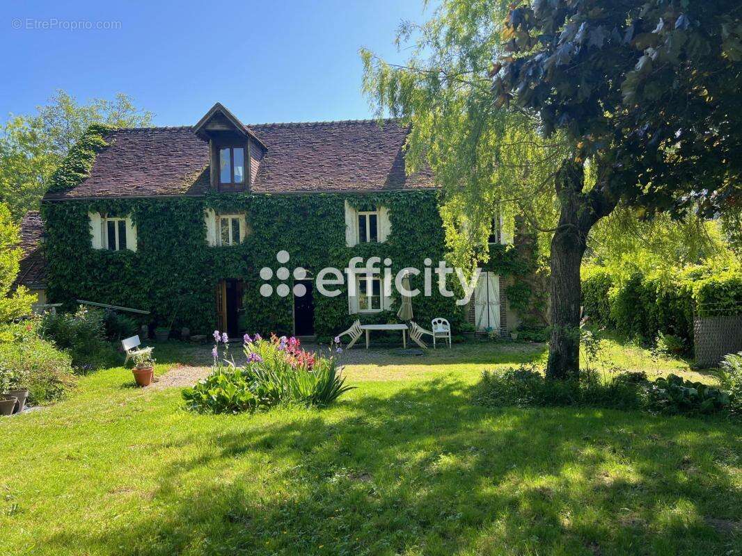 Maison à LA FERTE-BERNARD