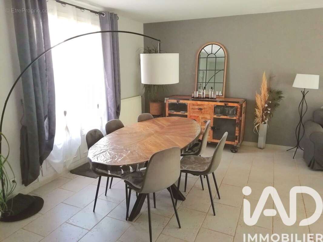 Maison 136 m² à Brie-Comte-Robert  - photo 4