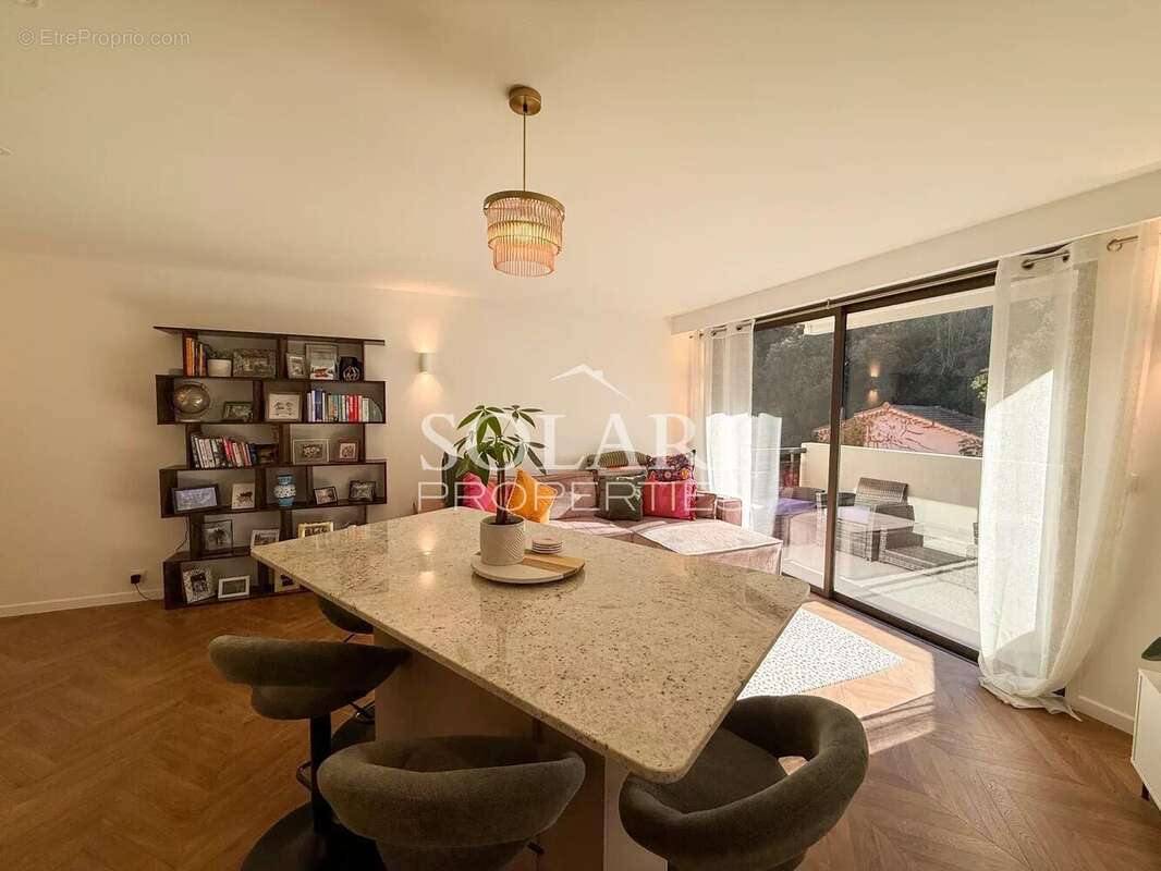 Appartement à THEOULE-SUR-MER