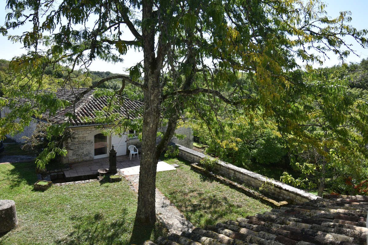 Maison à MONTAIGU-DE-QUERCY