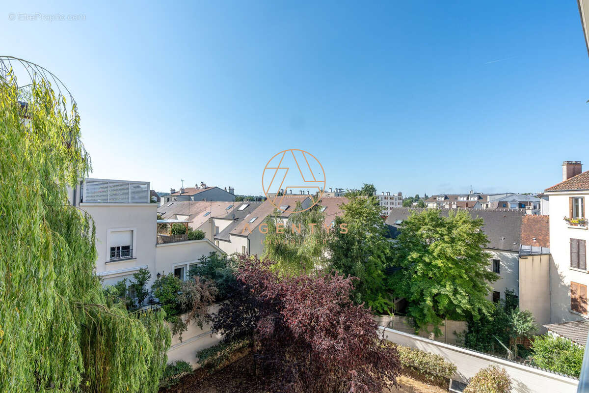 Appartement à LE PERREUX-SUR-MARNE
