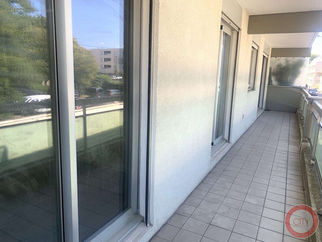 Appartement 64 m² à Bordeaux  - photo 2
