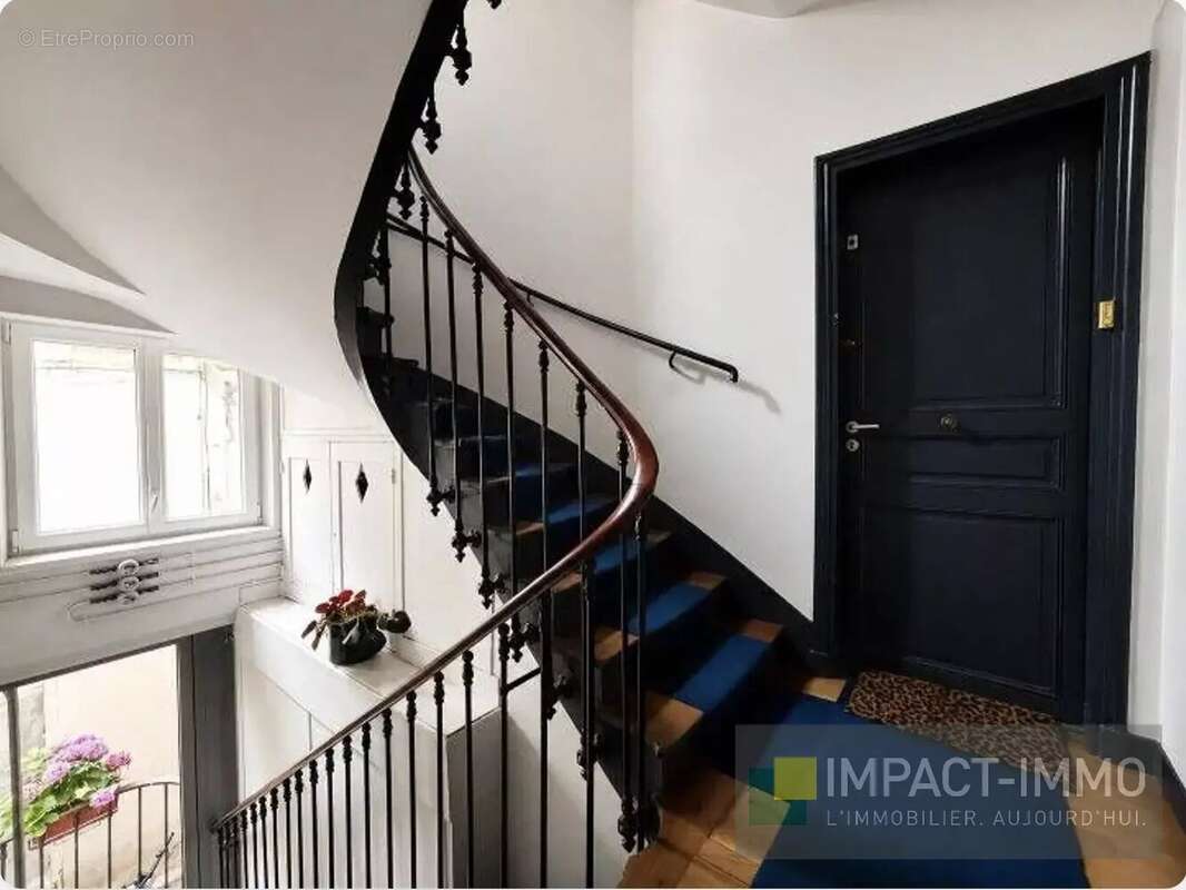 Nouveauté - Dernier étage - Appartement atypique 3 pièces - photo 3