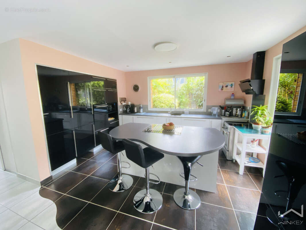 Magnifique maison entièrement rénovée de 178m2 à St Just (35) - photo 6