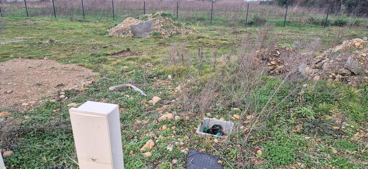 Photo 1 - Terrain à BOURG-EN-BRESSE