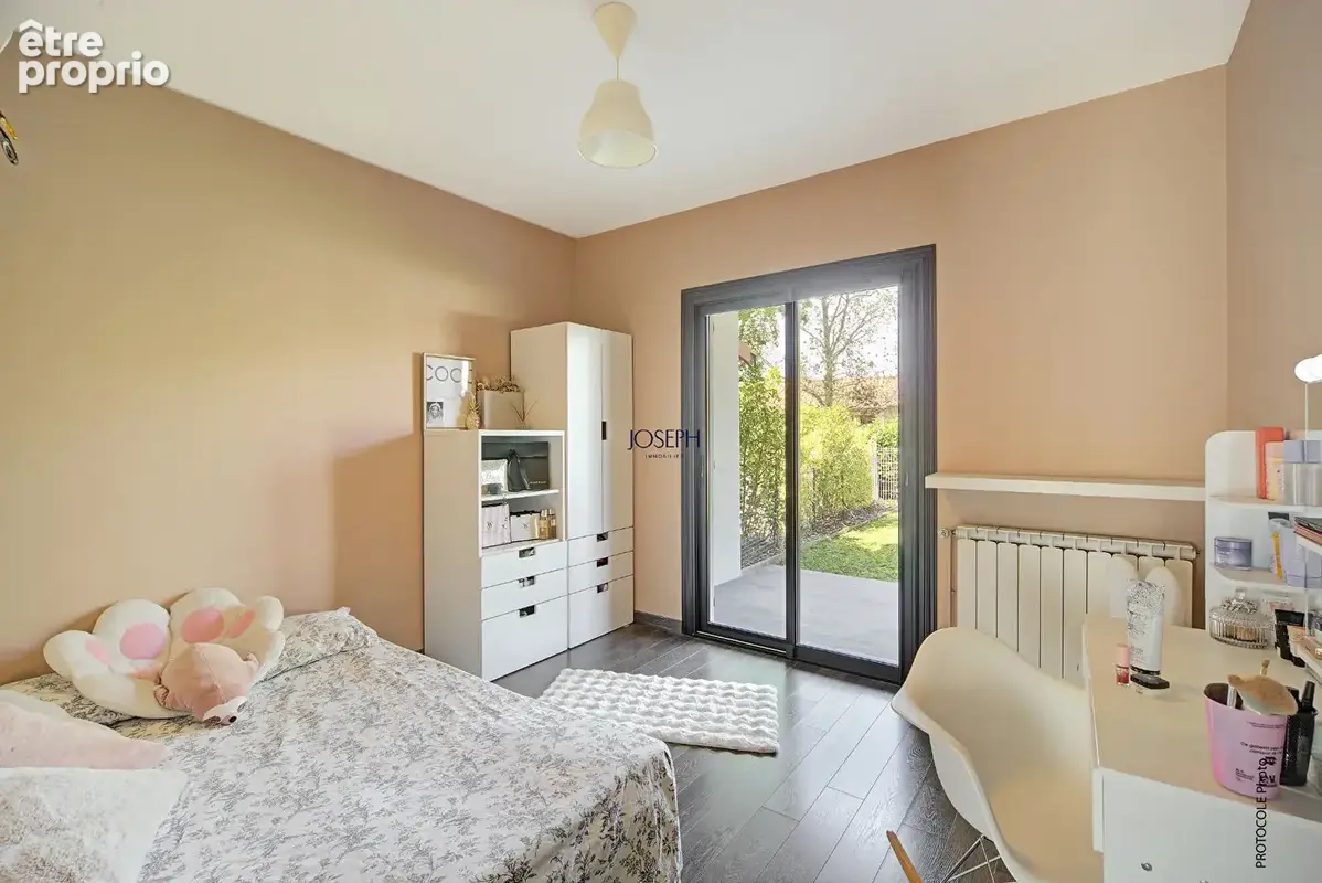 LA SALVETAT-SAINT-GILLES ,Maison familiale T6 avec piscine, dépendance et terrain divisible - photo 7