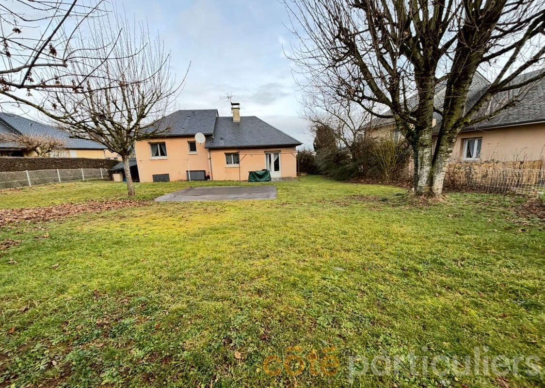 Maison à LUC-LA-PRIMAUBE