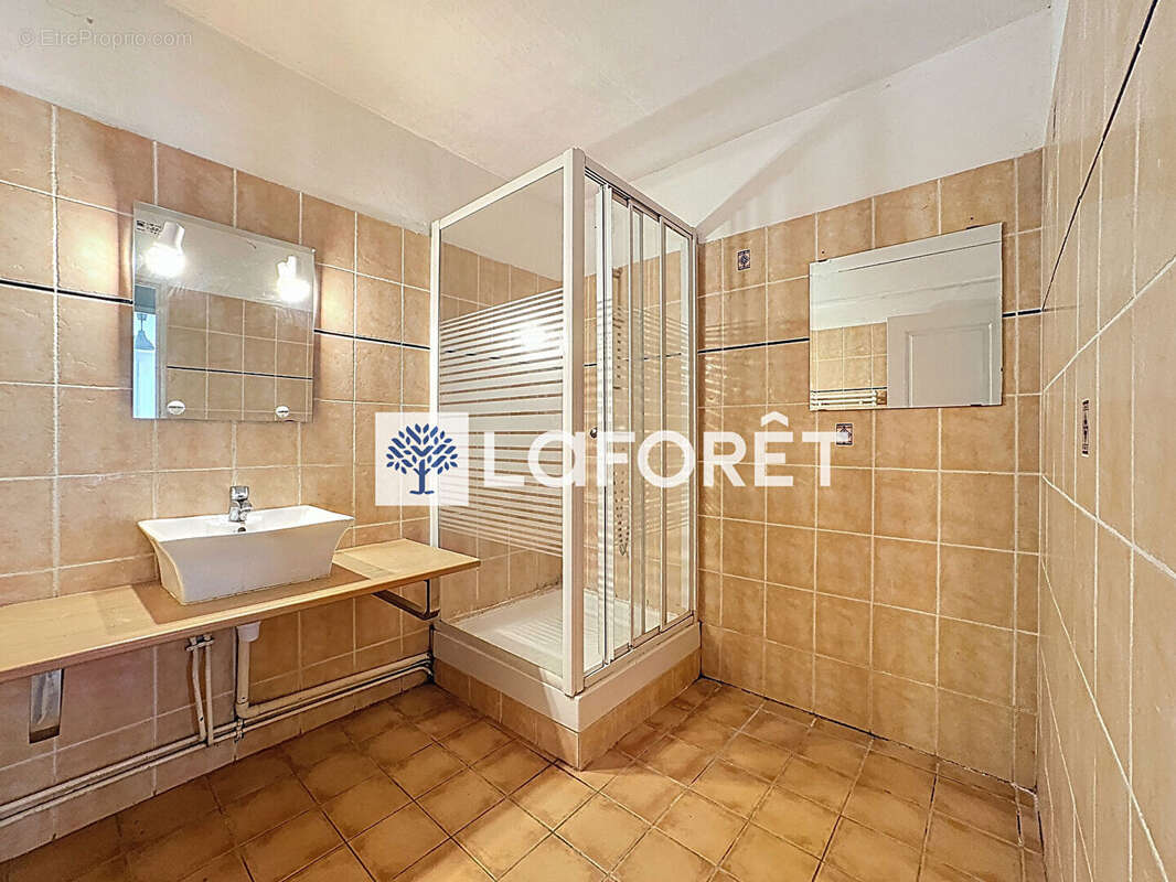 Appartement à MIRIBEL