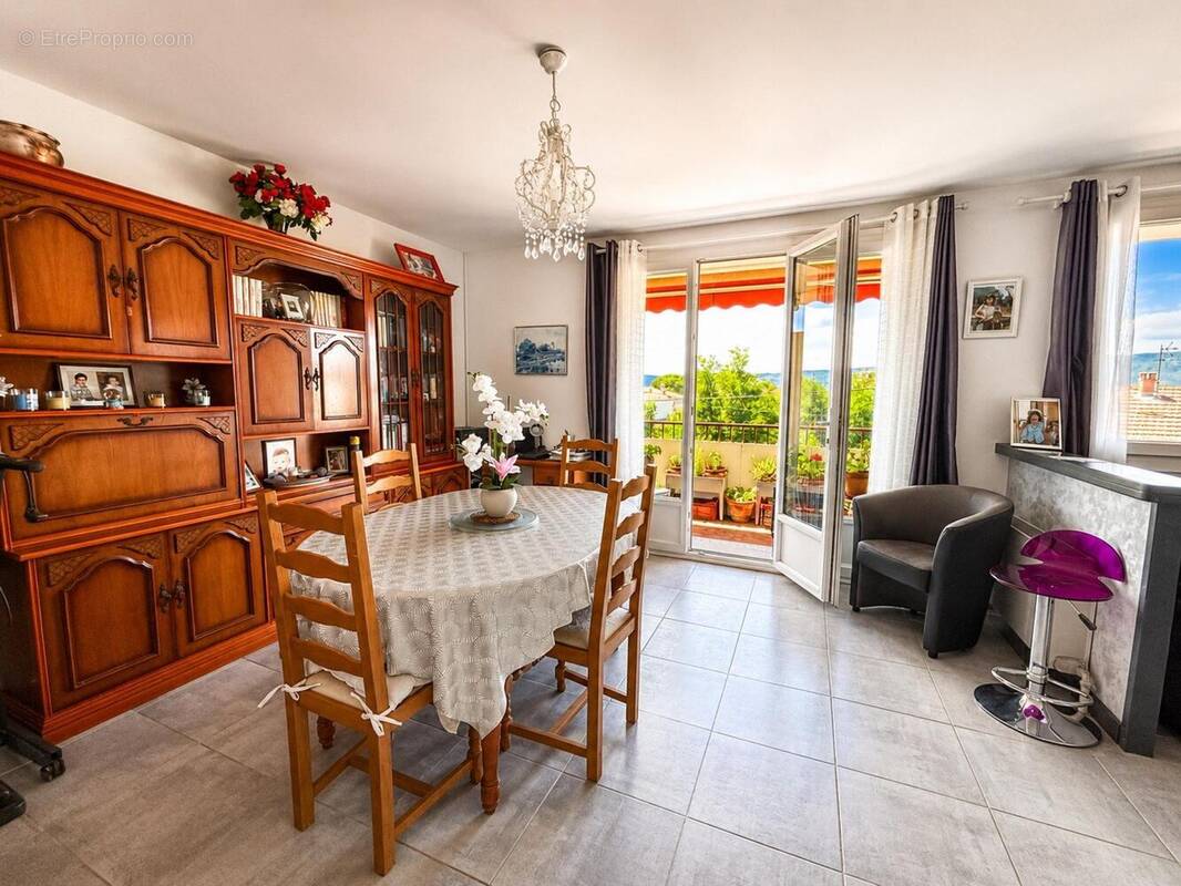 Photo 1 - Appartement à MONTELIMAR