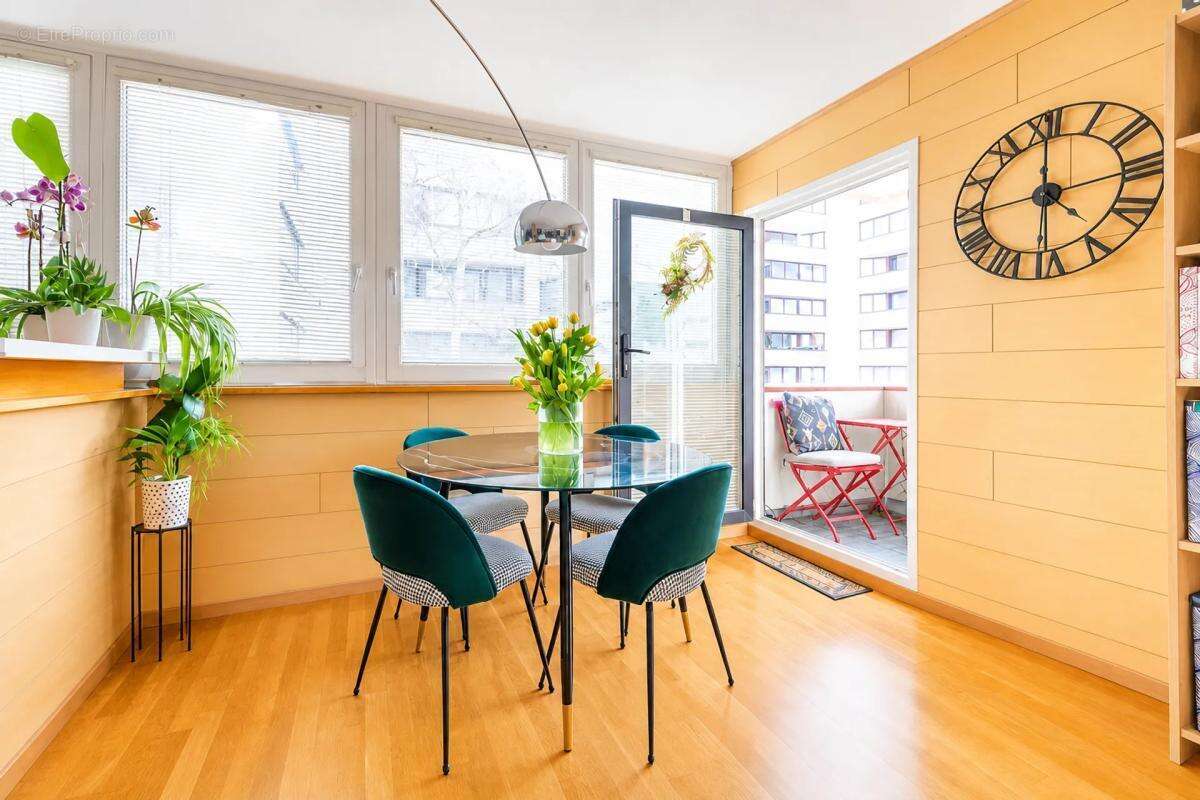 3 pièces rénové avec balcon et parking à Saint-Germain-en-Laye - photo 4