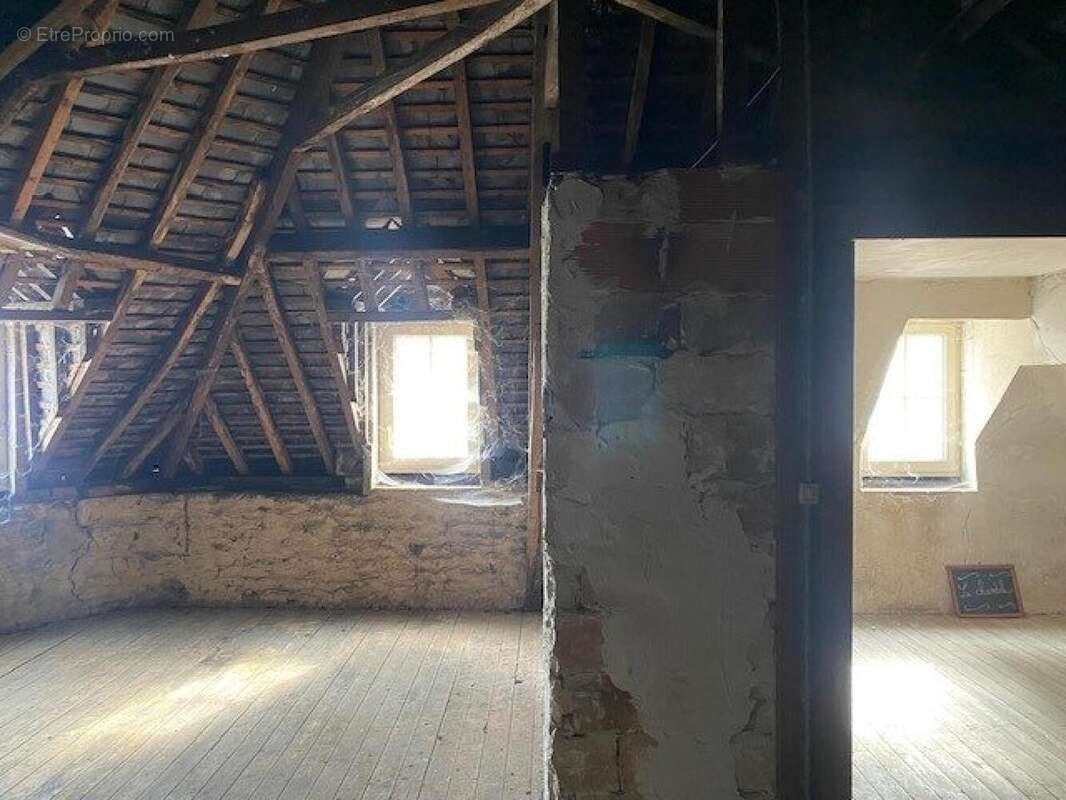 Appartement 354 m² à Fresnay-Sur-Sarthe  - photo 6