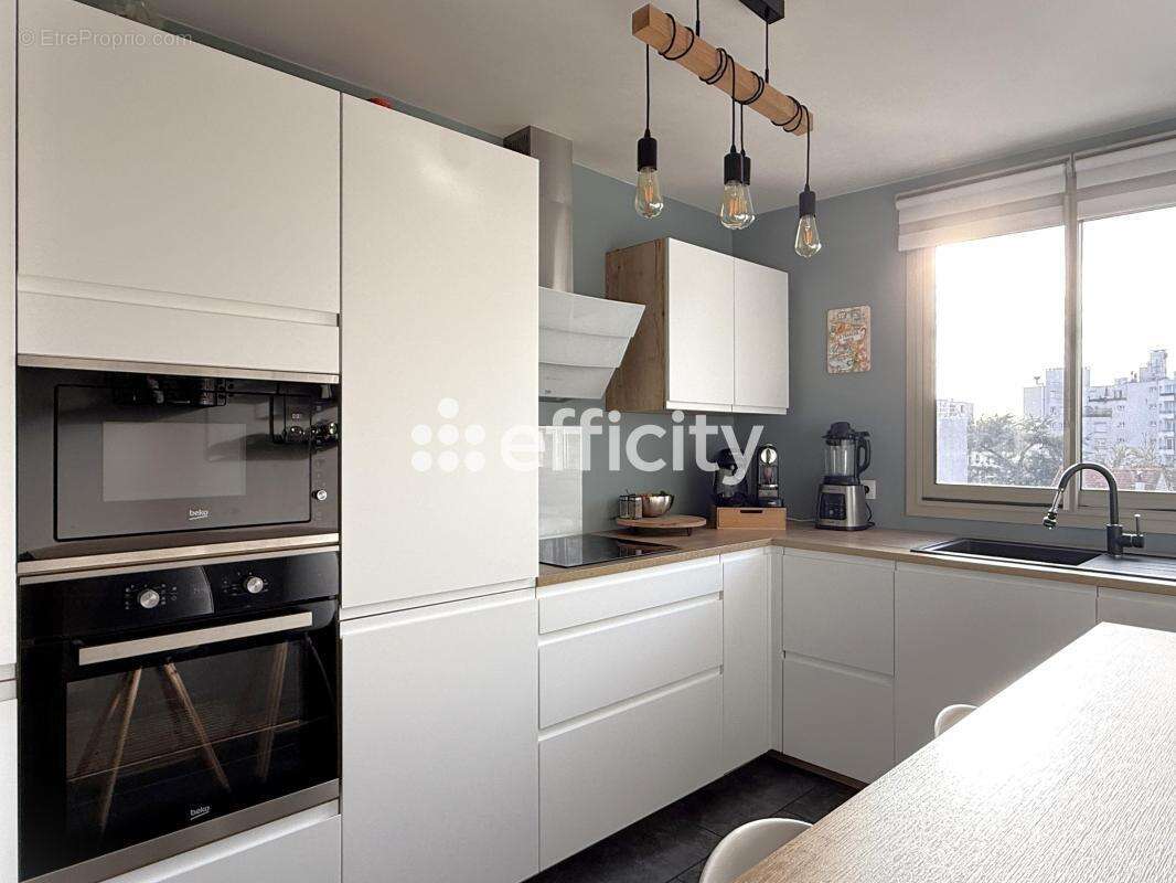 Appartement à ASNIERES-SUR-SEINE