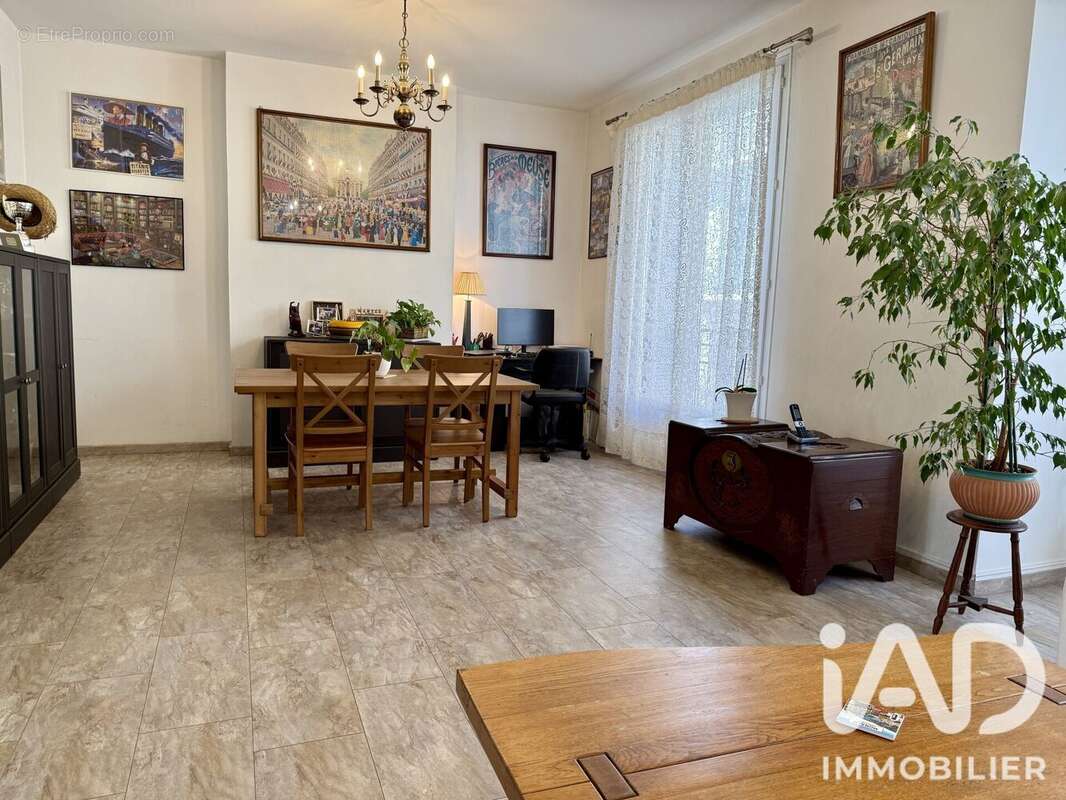 Appartement 105 m² à Toulon  - photo 4