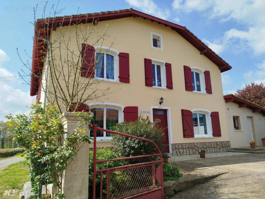 Maison à BAHUS-SOUBIRAN