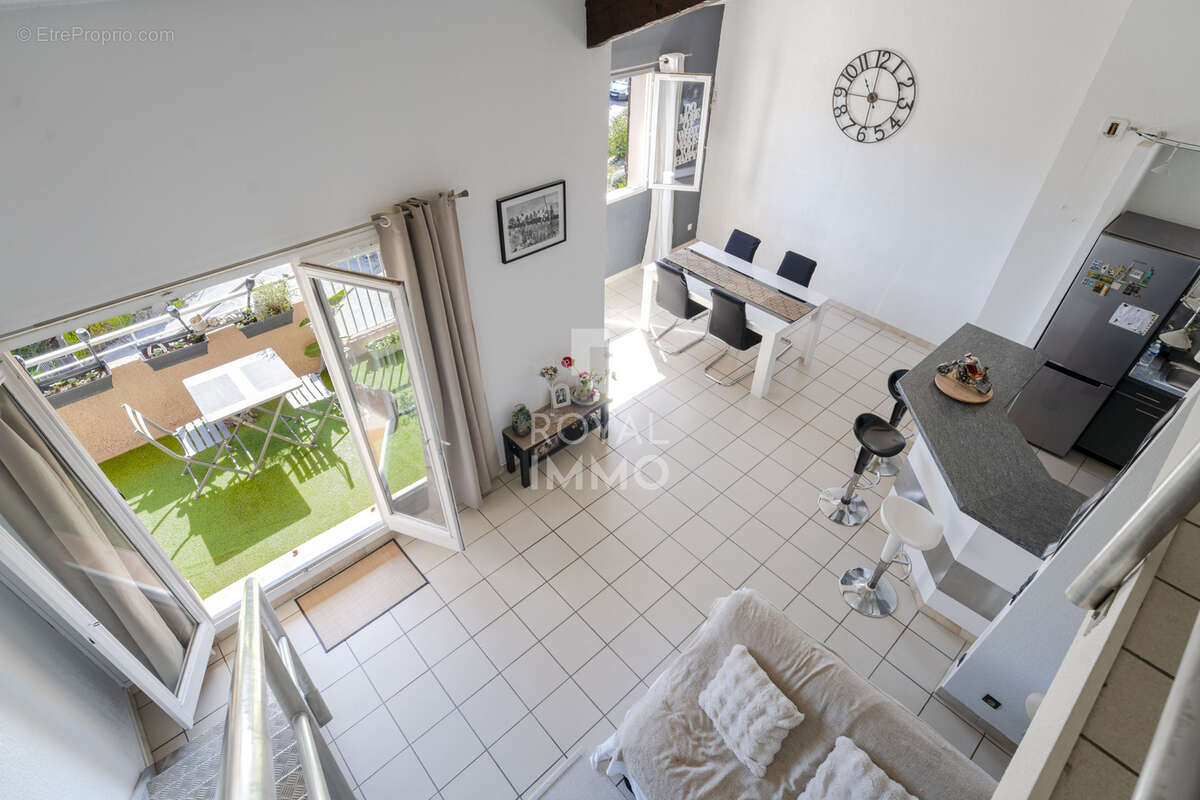 Appartement à CARQUEIRANNE
