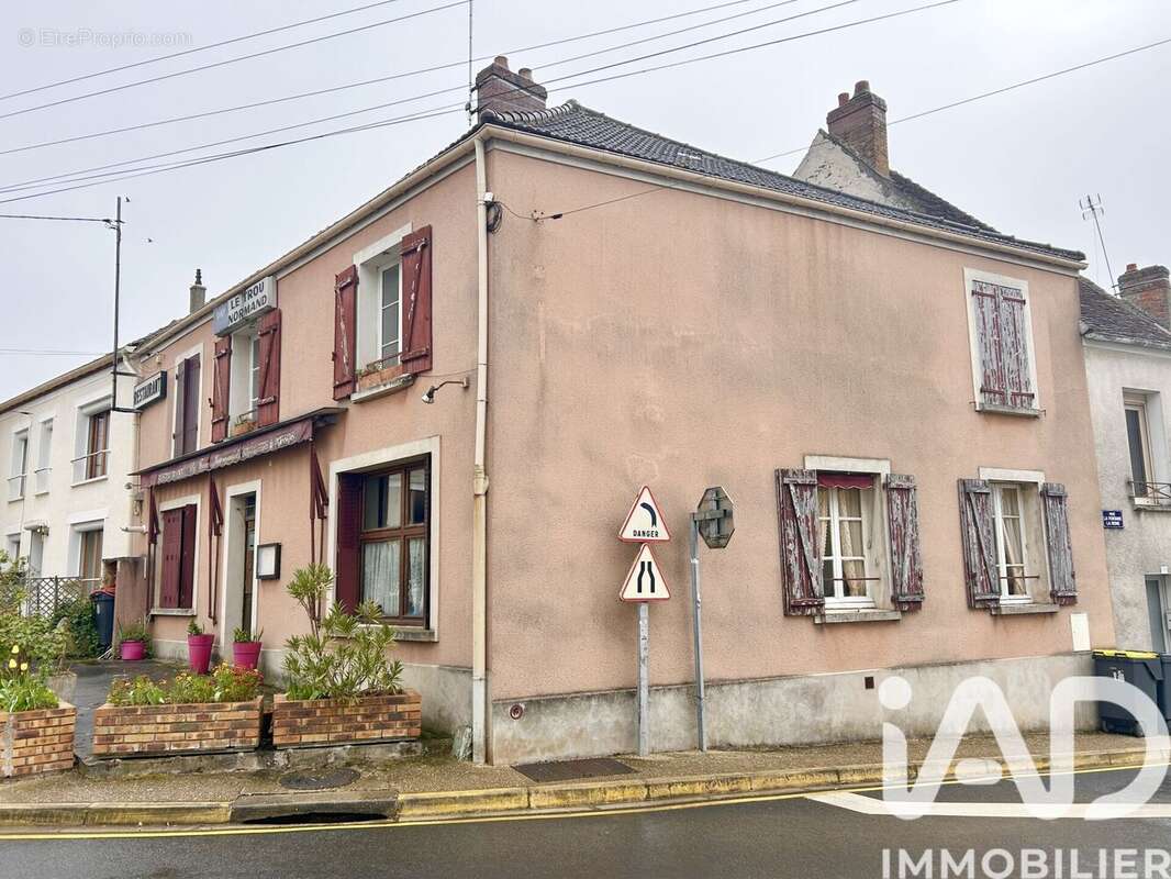 Photo 2 - Maison à TOUQUIN