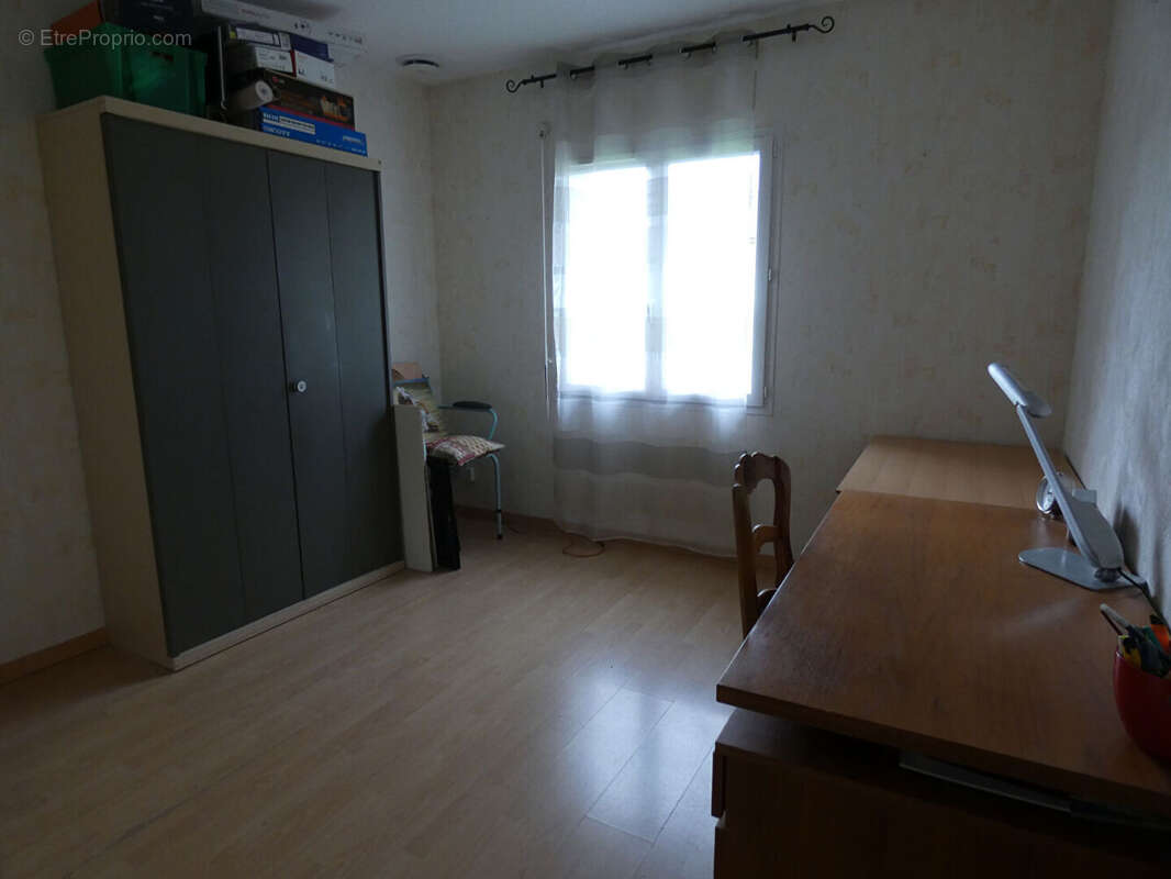 Maison à MOULINS-SUR-YEVRE