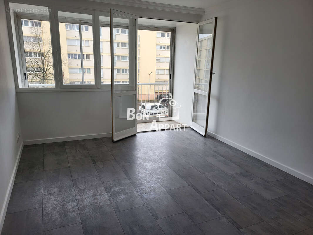 Appartement à JOEUF