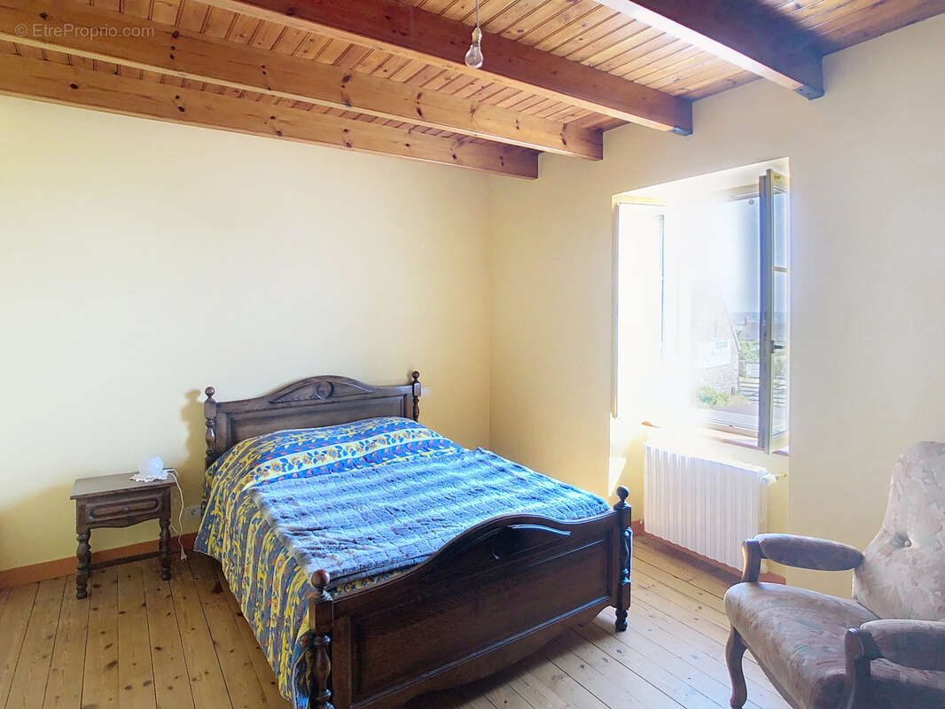 Maison à TOURVILLE-SUR-SIENNE