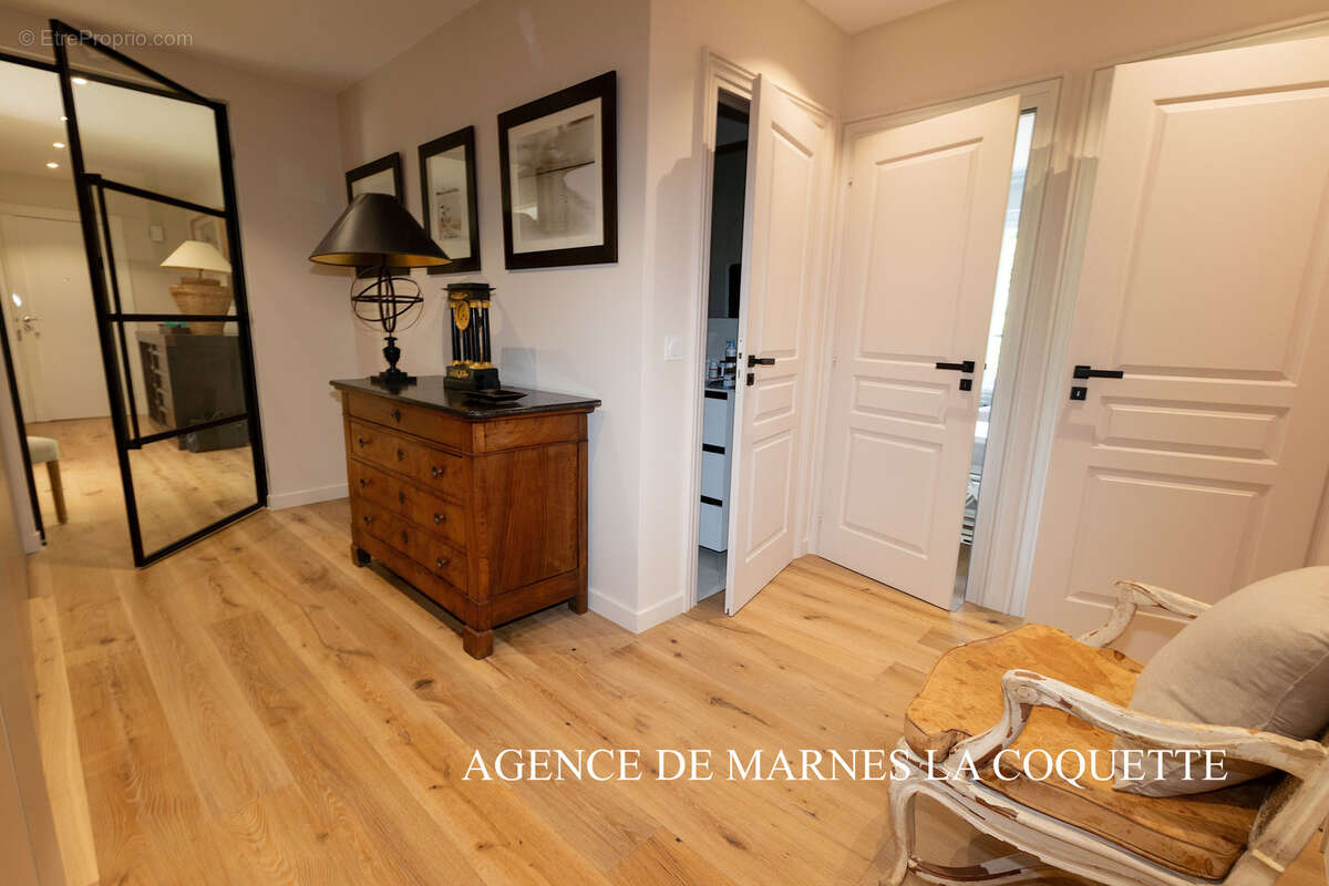 Appartement à VILLE-D'AVRAY
