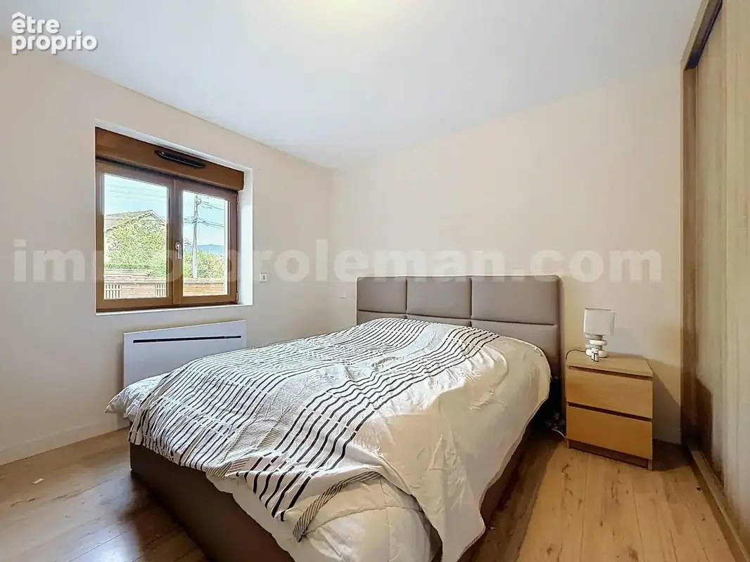 Appartement_T4_Annemasse_belle_superficie_proximitée_frontière_Suisse_tram_Ceva_direction_GENEVE_Frontaliers_Cuisine_Séjour_Chambre_2_