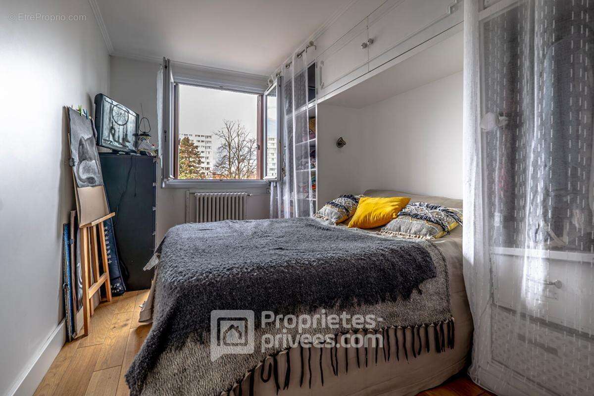Appartement à BAGNEUX