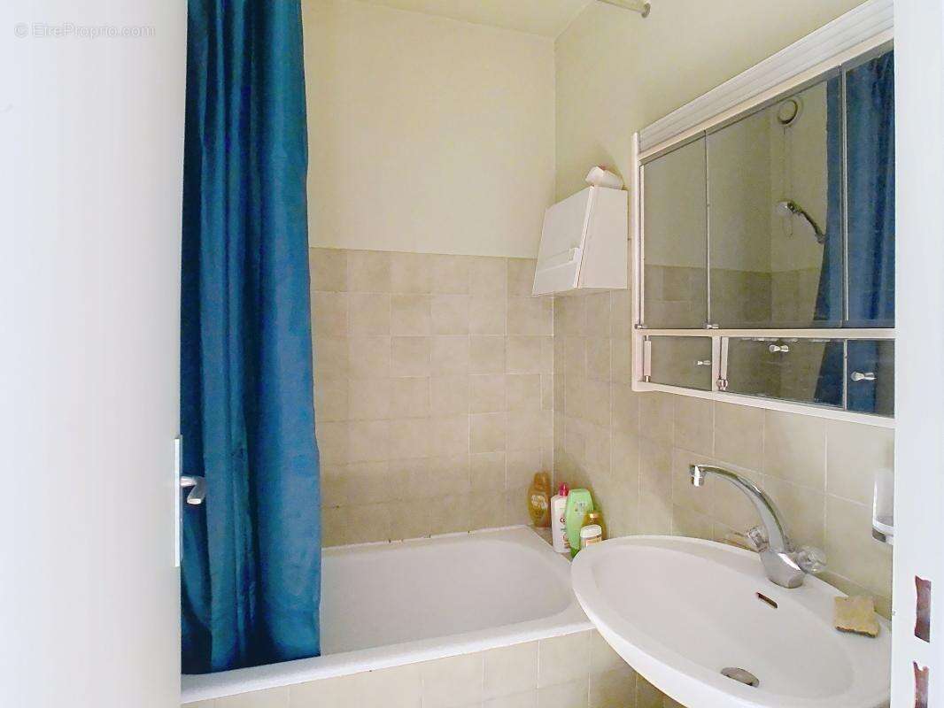 Appartement à ISSY-LES-MOULINEAUX