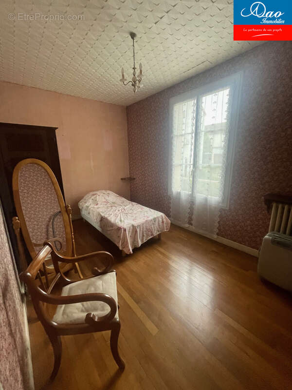 Maison à SAINTE-SAVINE