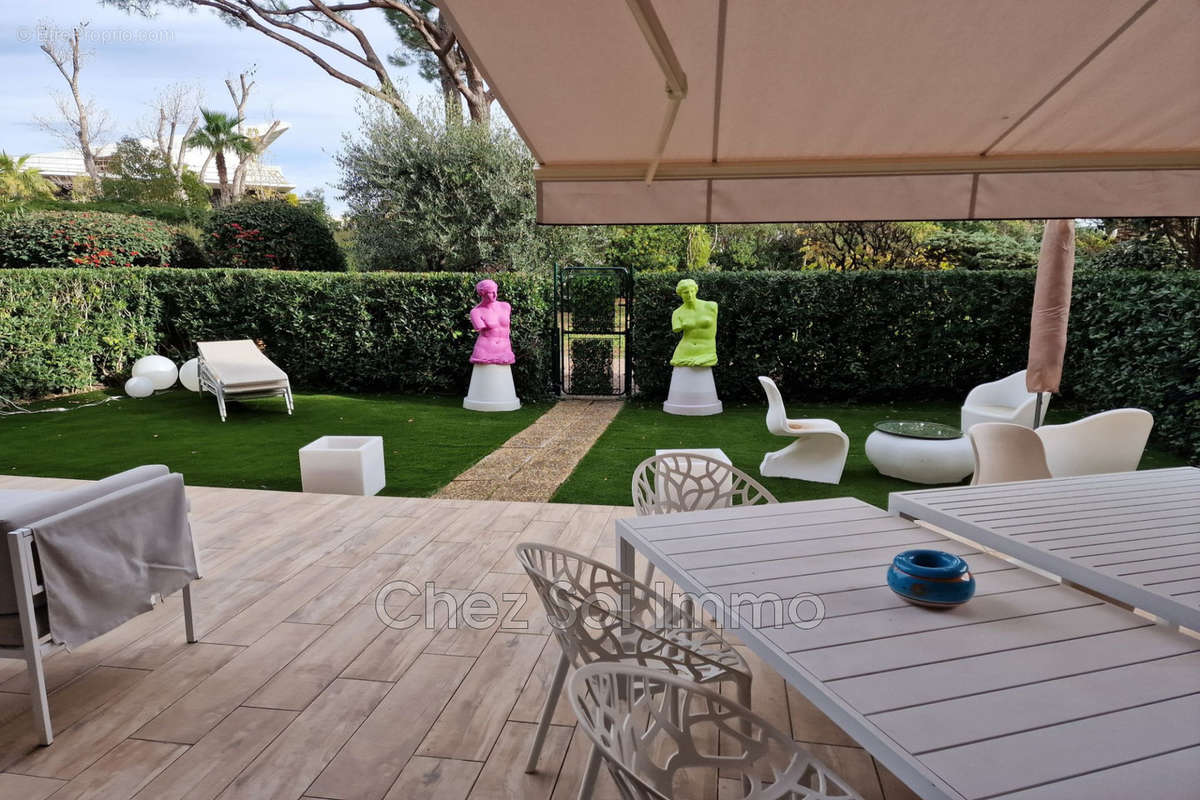 Appartement à VILLENEUVE-LOUBET