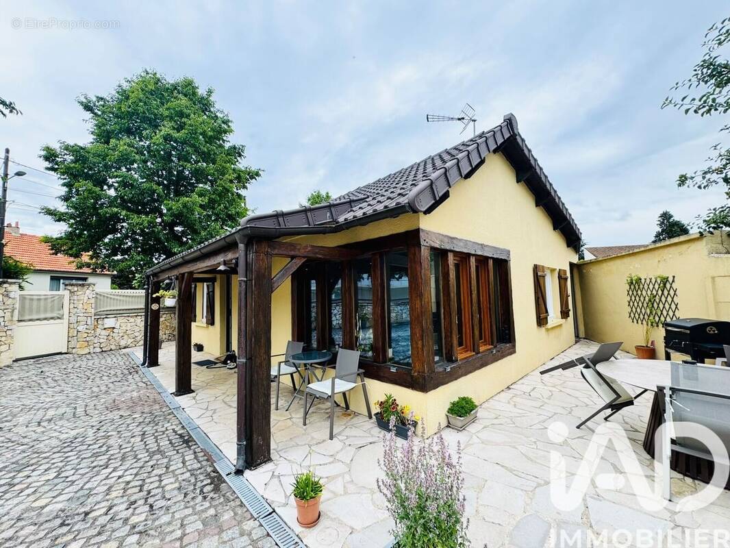 Photo 1 - Maison à ATHIS-MONS