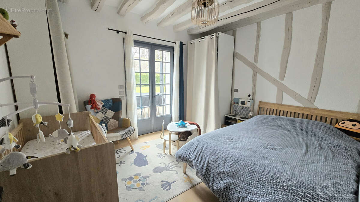 Appartement 111m2 au sol qui se vit comme une maison - terrasse - jardin - parking - photo 8