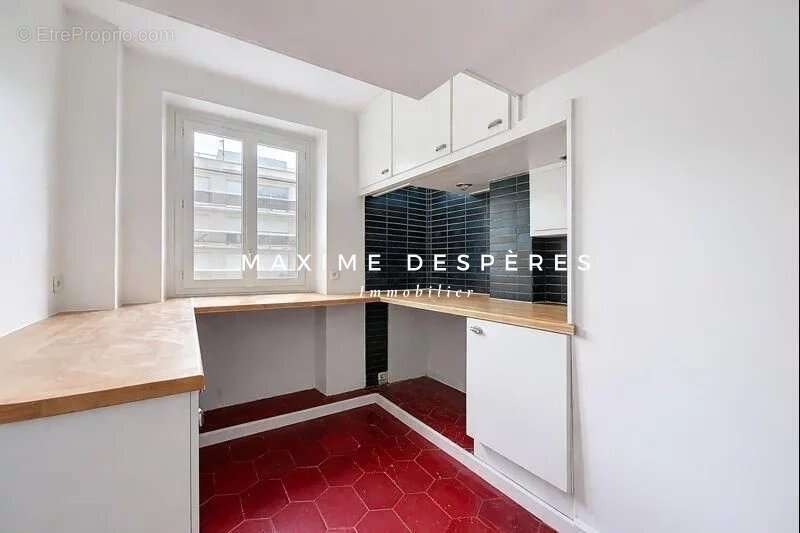 Appartement à NEUILLY-SUR-SEINE