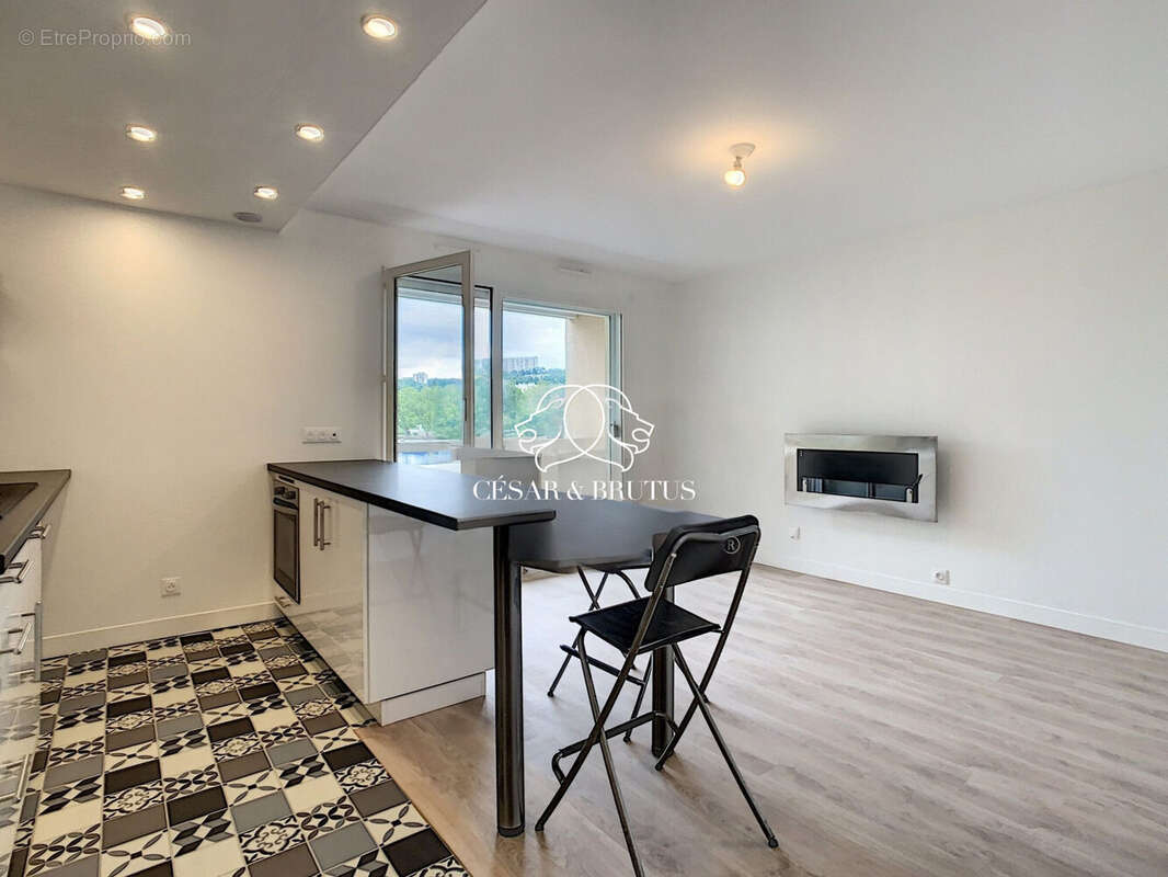 Appartement à LYON-4E