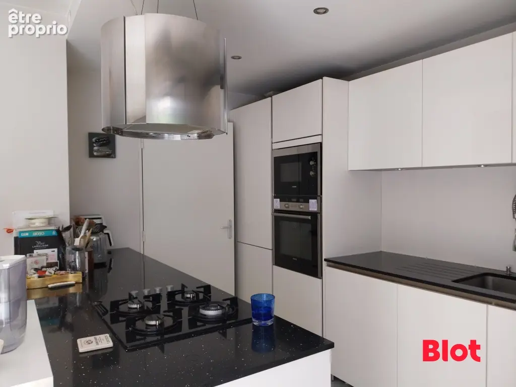 Appartement 4 pièces 125 m² à vendre à Rennes (35000) - photo 2