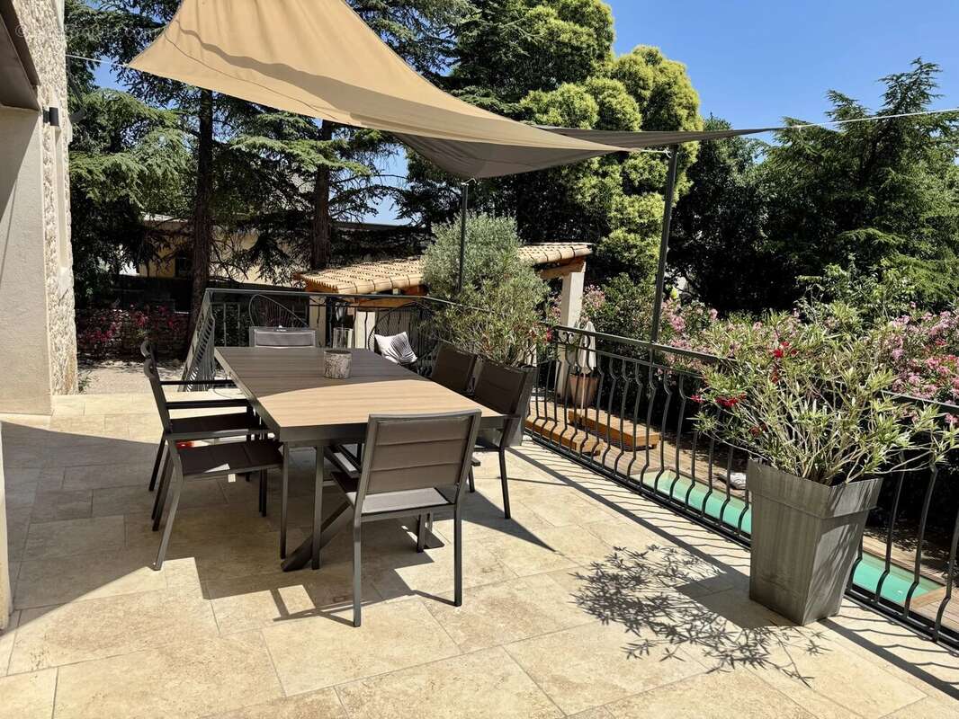 Maison à GARRIGUES-SAINTE-EULALIE