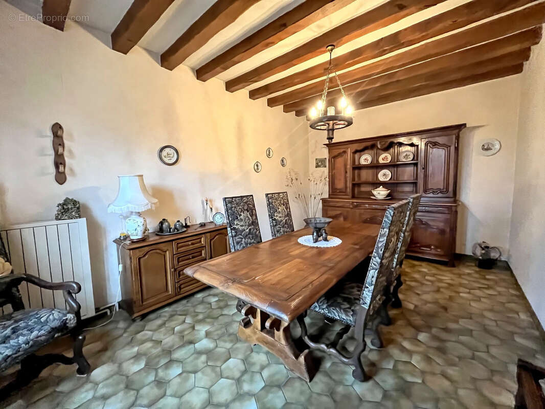 Maison à FOLLAINVILLE-DENNEMONT