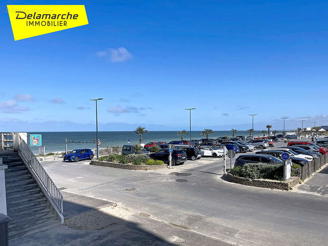 Appartement à DONVILLE-LES-BAINS