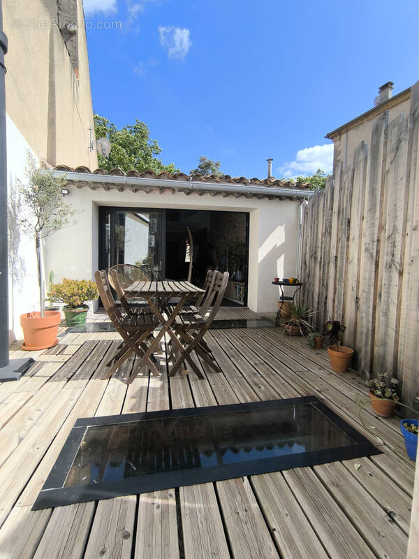 Maison à SAINT-LAURENT-DE-LA-CABRERISSE