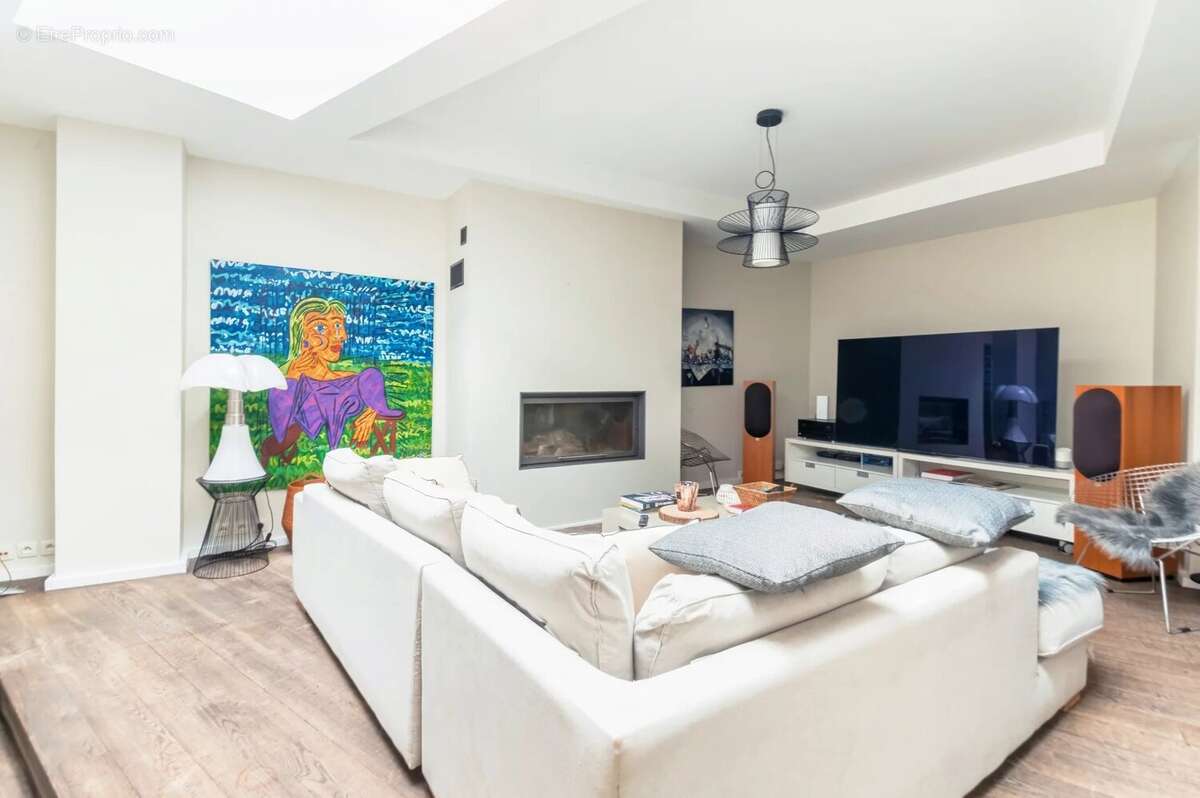 Maison à CHARBONNIERES-LES-BAINS