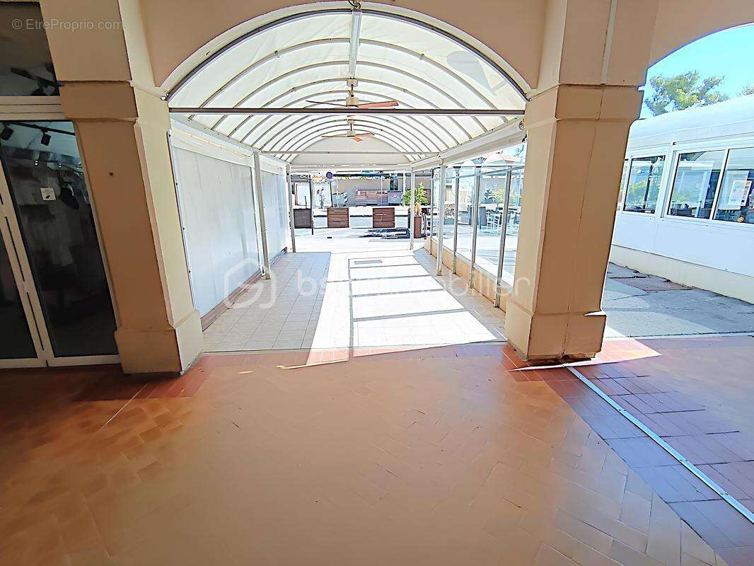 Commerce à LA SEYNE-SUR-MER