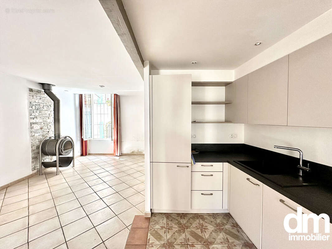 Maison  5 pièces avec terrasse tropézienne - photo 9