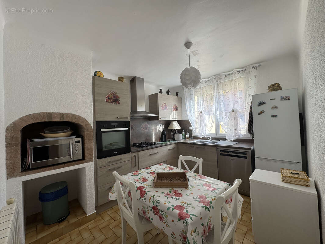 Maison à COURSAN