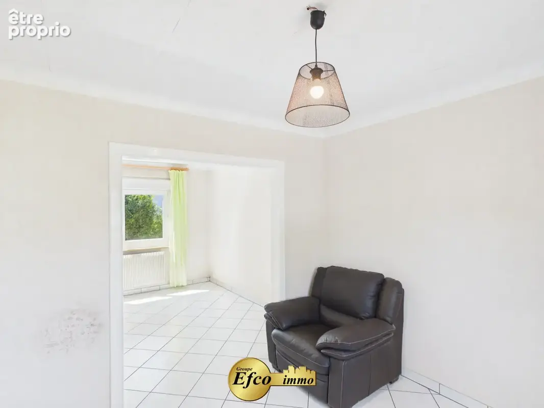 Maison 5 pièces accolée d'un coté   3 chambres   Jardin   Sous-sol et 2 garages   Kingersheim - photo 3