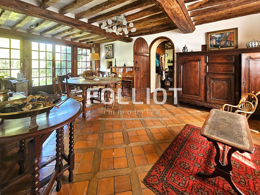 Maison à SAINT-AUBIN-D'ARQUENAY